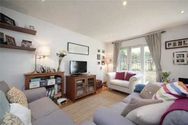  Image of 2 Bedroom Semi-Detached for sale at Restoration Square London Battersea, SW11 3HJ