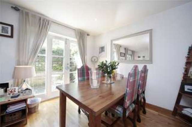  Image of 2 Bedroom Semi-Detached for sale at Restoration Square London Battersea, SW11 3HJ