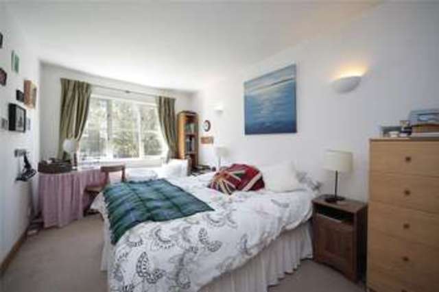  Image of 2 Bedroom Semi-Detached for sale at Restoration Square London Battersea, SW11 3HJ