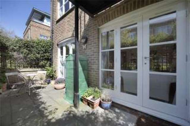  Image of 2 Bedroom Semi-Detached for sale at Restoration Square London Battersea, SW11 3HJ