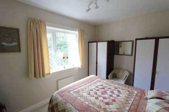  Image of 2 Bedroom Detached for sale at Welton Road  Brough, HU15 1BJ