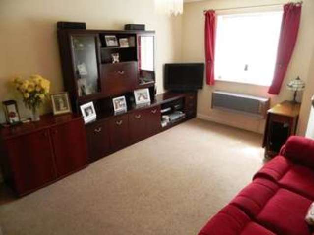  Image of 2 Bedroom Terraced for sale at Westwood Road  Bridgwater, TA6 4HJ