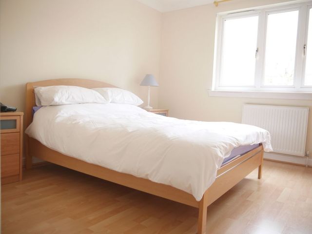  Image of 2 Bedroom Flat to rent at Hyndland Glasgow Glasgow, G12 0YH