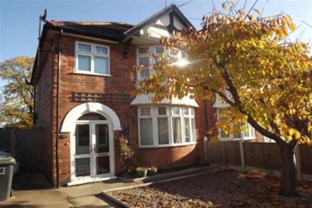  Image of 3 Bedroom Semi-Detached to rent at Nottingham, NG9 2PH