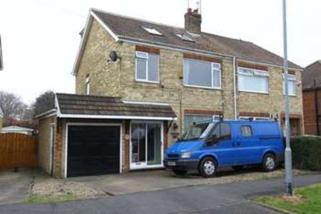  Image of 4 Bedroom Semi-Detached for sale at Woodcroft Avenue  Hull, HU6 8LH