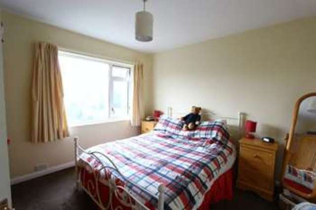  Image of 4 Bedroom Semi-Detached for sale at Woodcroft Avenue  Hull, HU6 8LH