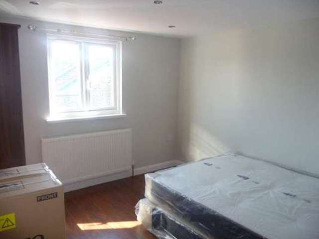  Image of 1 Bedroom House Share to rent at Wyatte Road Forest Gate London, E7 9NE