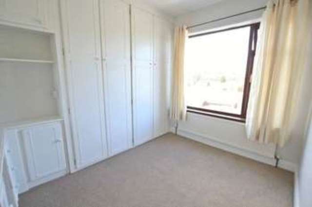  Image of 3 Bedroom Property to rent at Louis Drive  Hull, HU5 5PA