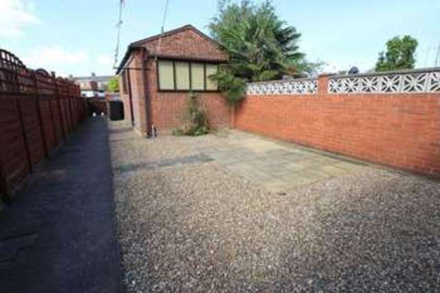  Image of 3 Bedroom Property to rent at Louis Drive  Hull, HU5 5PA