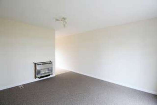  Image of 3 Bedroom Terraced for sale at Barnton Place  Fife, KY6 2PS