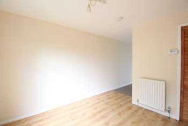 Image of 3 Bedroom Terraced for sale at Barnton Place  Fife, KY6 2PS