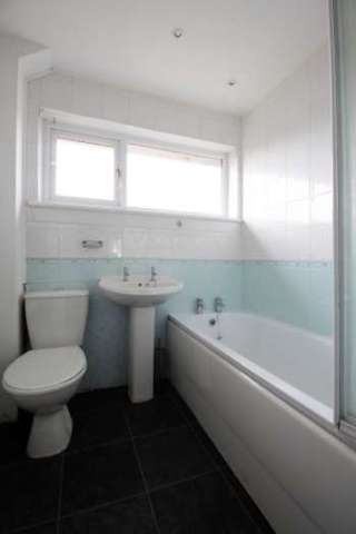  Image of 3 Bedroom Terraced for sale at Barnton Place  Fife, KY6 2PS