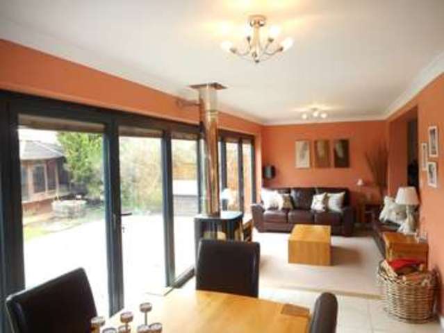  Image of 4 Bedroom Detached for sale at Lechlade Park Lechlade Gloucestershire, GL7 3DB