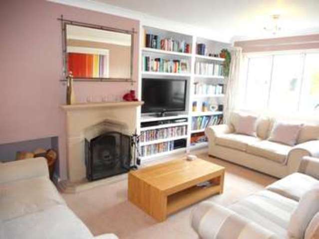  Image of 4 Bedroom Detached for sale at Lechlade Park Lechlade Gloucestershire, GL7 3DB