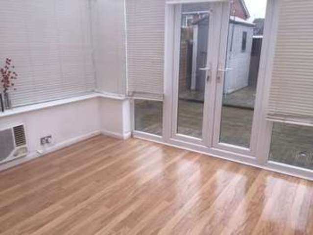  Image of 3 Bedroom Semi-Detached to rent at Aldersgate Kingsbury Tamworth, B78 2PF