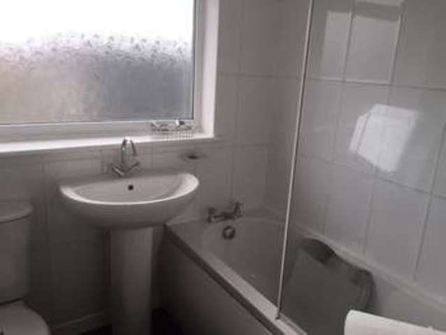  Image of 3 Bedroom Semi-Detached to rent at Aldersgate Kingsbury Tamworth, B78 2PF