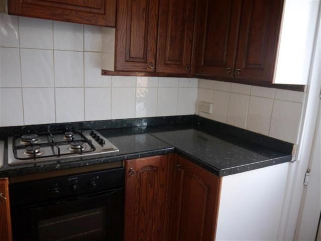  Image of 3 Bedroom Semi-Detached to rent at Bradford  Tong Street, BD4 8PS
