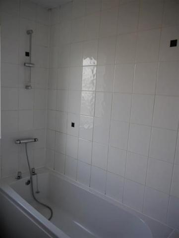 Image of 3 Bedroom Semi-Detached to rent at Bradford  Tong Street, BD4 8PS