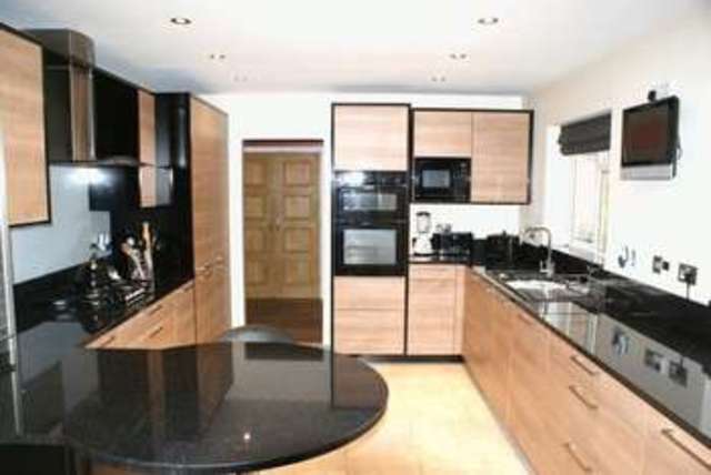  Image of 5 Bedroom Detached for sale at Arbor Lane Winnersh Wokingham, RG41 5JD
