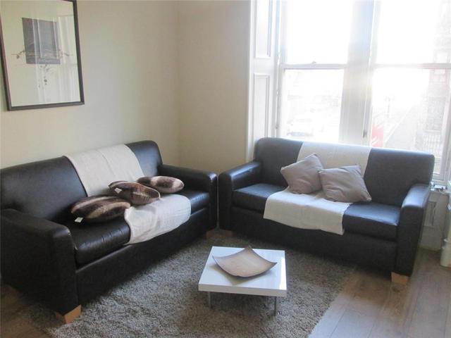  Image of 3 Bedroom Flat to rent at Stobswell Dundee Dundee, DD4 6HJ