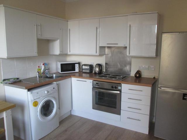  Image of 3 Bedroom Flat to rent at Stobswell Dundee Dundee, DD4 6HJ