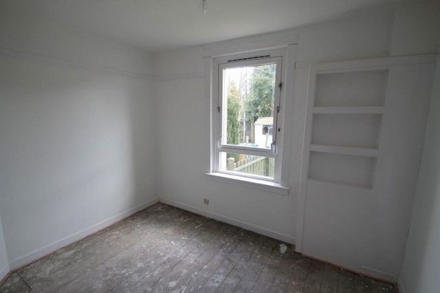  Image of 2 Bedroom Flat for sale at Arduthie Road  Glasgow, G51 4TS
