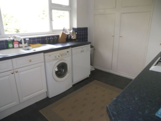  Image of 2 Bedroom House for sale at Arundel Gardens Winchmore Hill Winchmore Hill, N21 3AD
