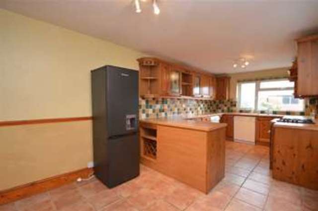  Image of 4 Bedroom Terraced to rent at Wandsworth, SW18 4PN