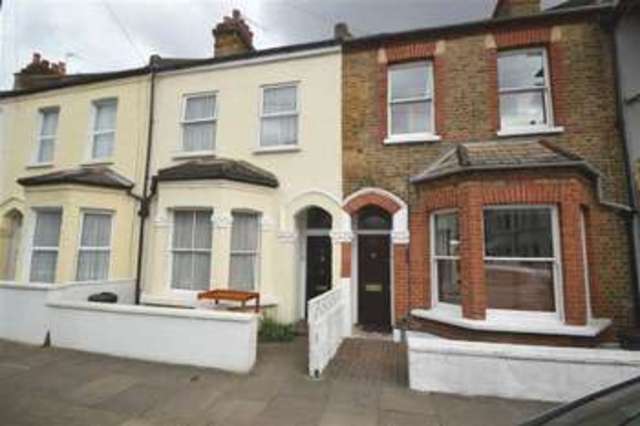  Image of 4 Bedroom Terraced to rent at Wandsworth, SW18 4PN