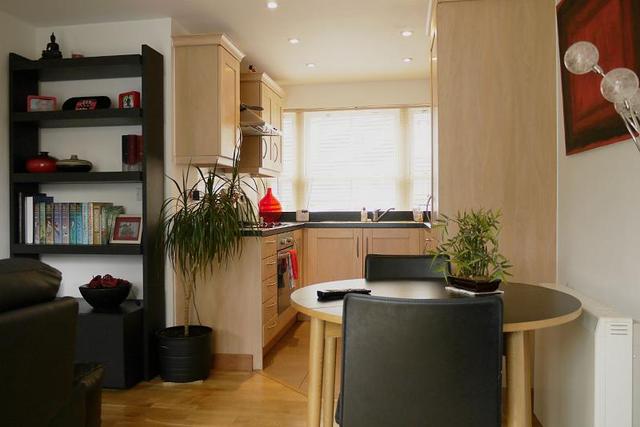  Image of 3 Bedroom Detached to rent at Canterbury, CT1 1BP