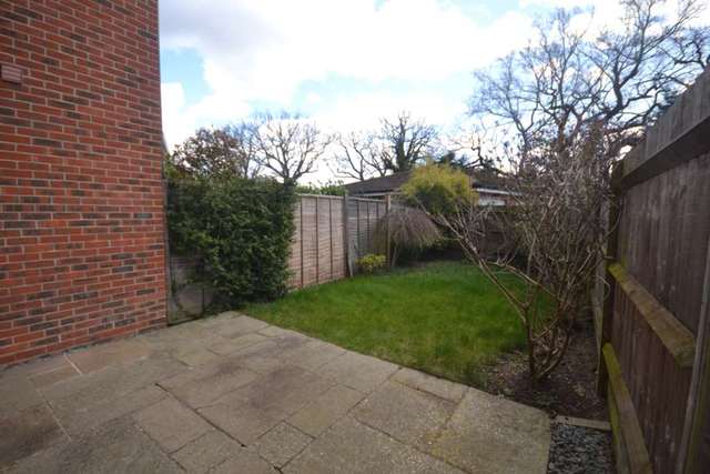  Image of 2 Bedroom Semi-Detached to rent at Benham Drive Spencers Wood Reading, RG7 1FB
