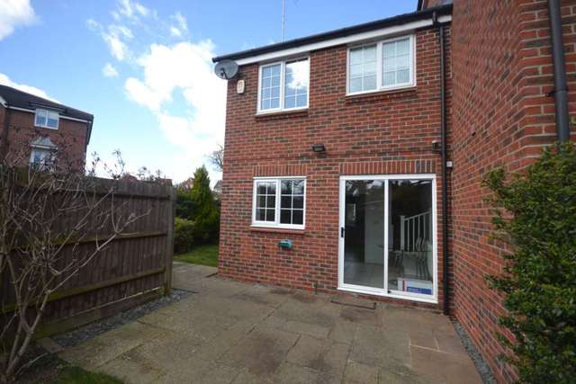  Image of 2 Bedroom Semi-Detached to rent at Benham Drive Spencers Wood Reading, RG7 1FB