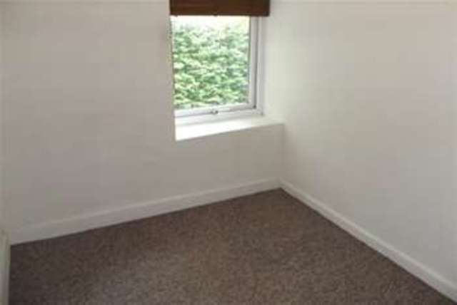 Image of 2 Bedroom Detached to rent at Bangor, LL57 3SB