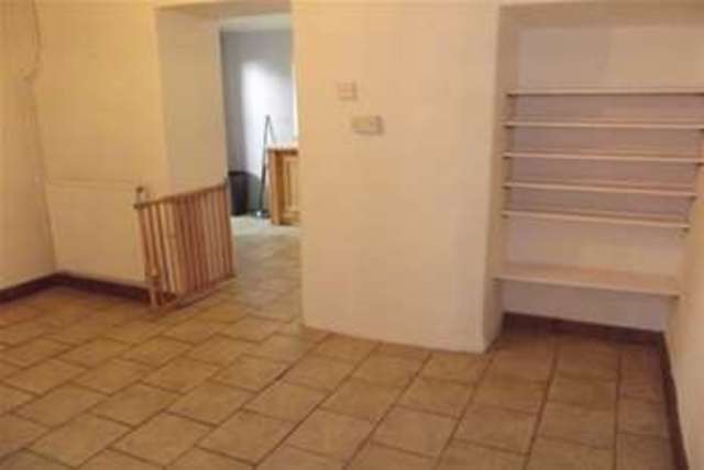  Image of 2 Bedroom Detached to rent at Bangor, LL57 3SB