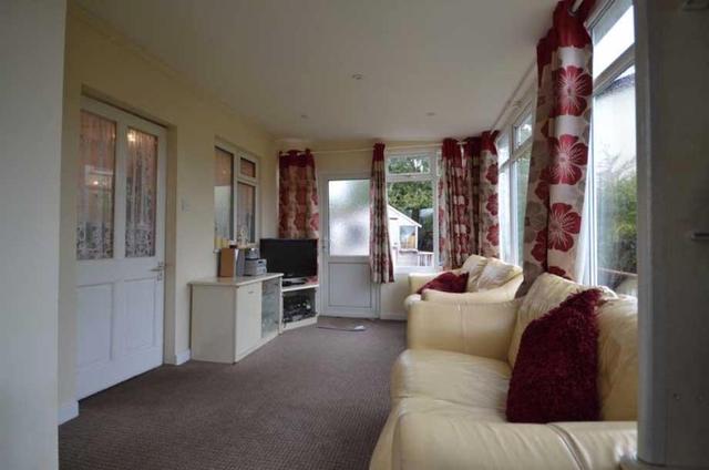  Image of 3 Bedroom Semi-Detached for sale at Walthamstow, E17 5PU