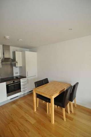  Image of 2 Bedroom Flat to rent at Broad Quay  Bristol, BS1 4AU