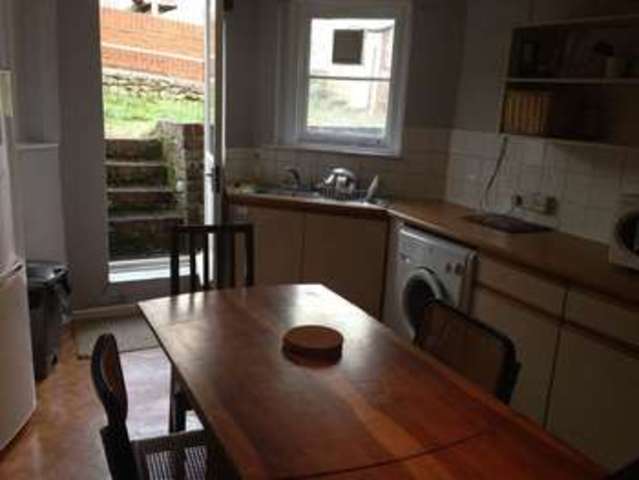  Image of 1 Bedroom Flat to rent at Brookfield Road Bishopston Bristol, BS6 5PW