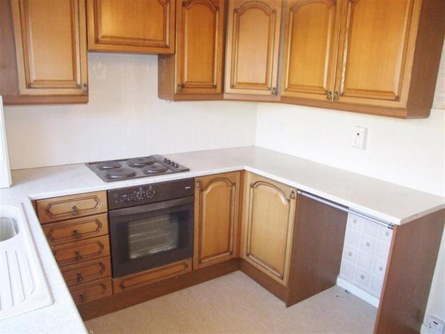  Image of 2 Bedroom Flat for sale at Halifax  Halifax, HX1 5HJ