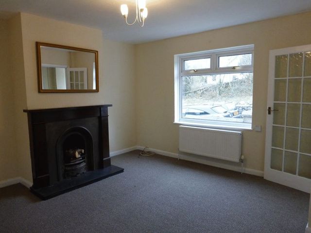  Image of 3 Bedroom Terraced for sale at Brynrefail, LL55 3PD