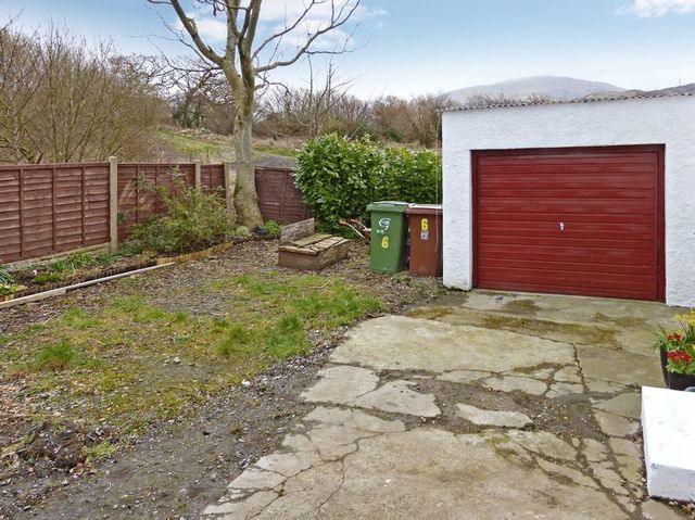  Image of 3 Bedroom Terraced for sale at Brynrefail, LL55 3PD