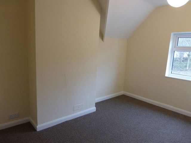  Image of 3 Bedroom Terraced for sale at Brynrefail, LL55 3PD