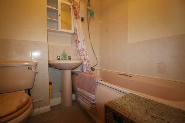  Image of 2 Bedroom Terraced for sale at Buckingham Drive Aylestone Leicester, LE2 8PY