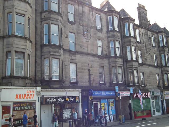  Image of 3 Bedroom Flat to rent at Abbeyhill Edinburgh Edinburgh, EH7 5SN
