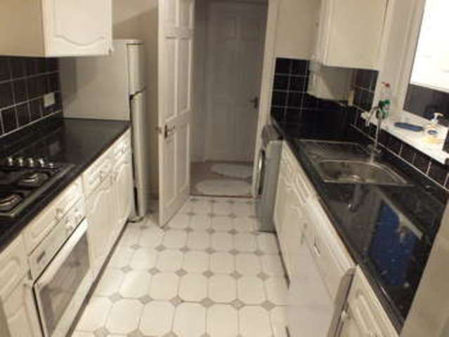  Image of 3 Bedroom Terraced to rent at Reading Berkshire Reading, RG1 8ET