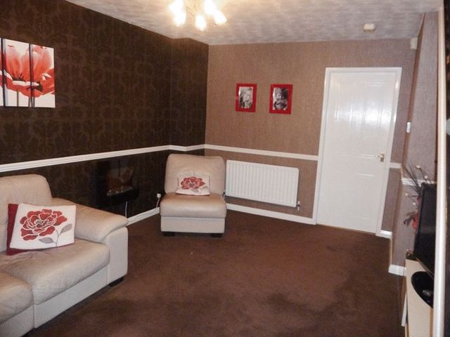  Image of 2 Bedroom Semi-Detached for sale at Chestnut Fold  Radcliffe, M26 4SX