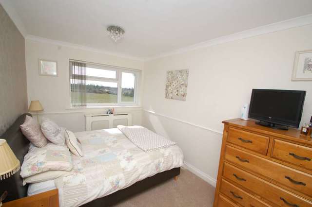  Image of 3 Bedroom Terraced for sale at Oak End Way  Chinnor, OX39 4JJ