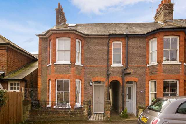  Image of 3 Bedroom Detached for sale at Clarence Road  Berkhamsted, HP4 3BQ