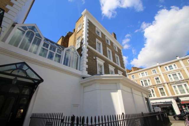  Image of 2 Bedroom Flat to rent at Cranley Place South Kensington London, SW7 3AE