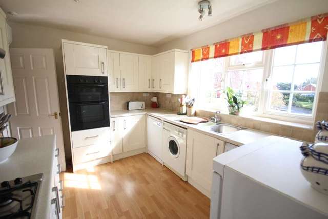  Image of 4 Bedroom Detached for sale at Cromhamstone Stone Aylesbury, HP17 8NH