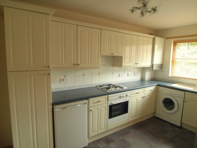  Image of 2 Bedroom Flat to rent at Dunfermline Fife Fife, KY12 9DX
